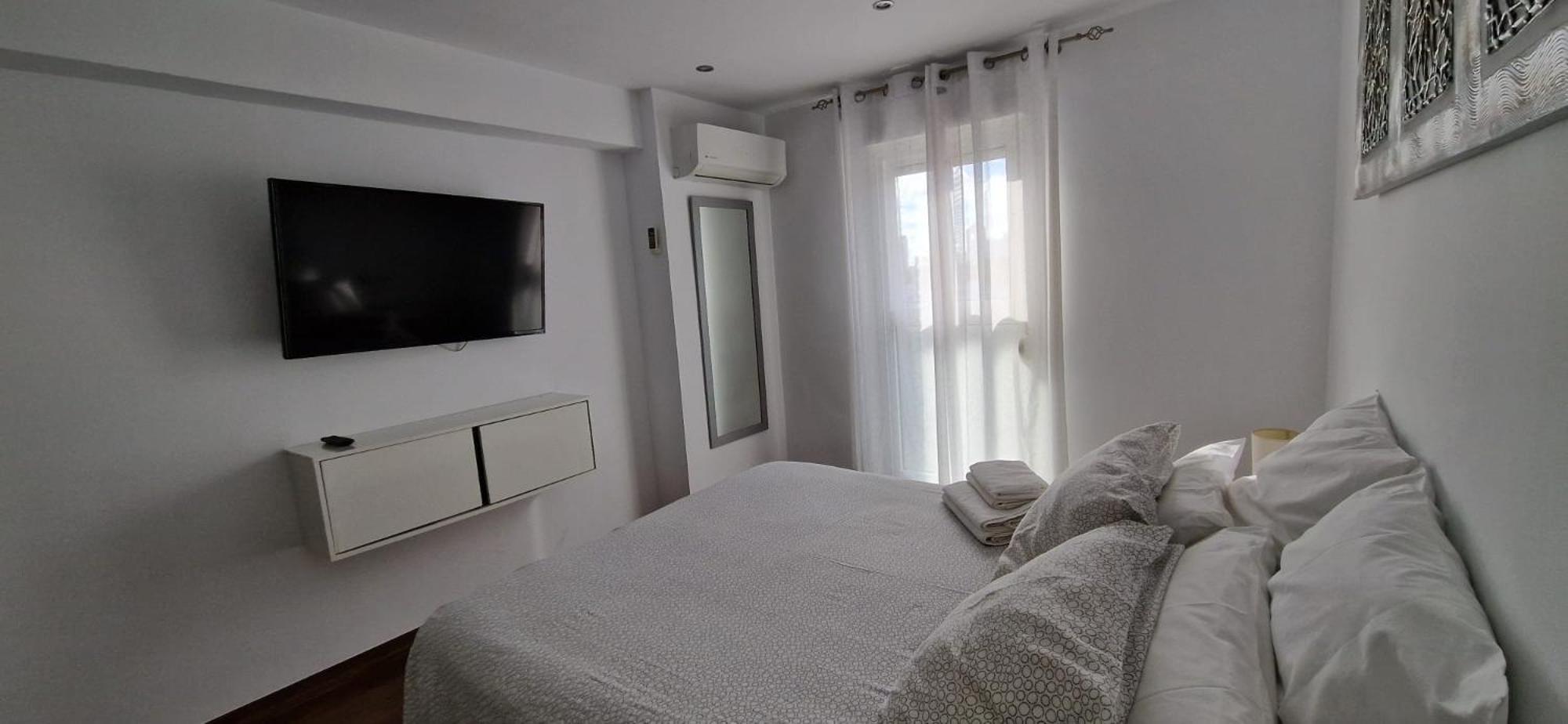 Aries Flat Apartment เบนัลมาเดนา ภายนอก รูปภาพ