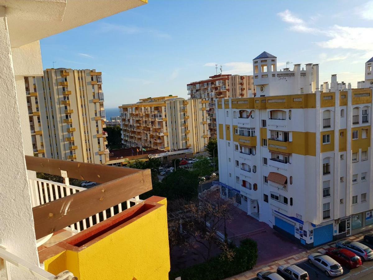 Aries Flat Apartment เบนัลมาเดนา ภายนอก รูปภาพ