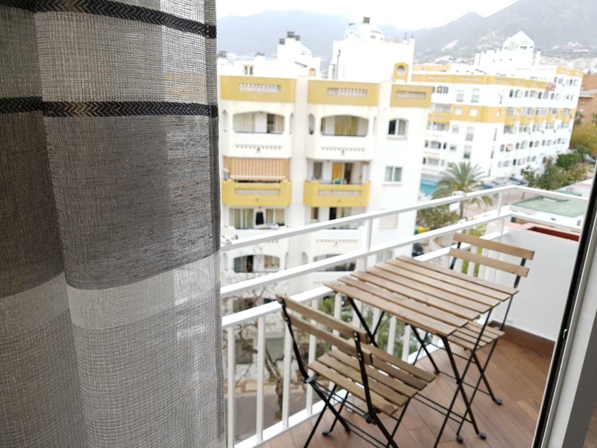 Aries Flat Apartment เบนัลมาเดนา ภายนอก รูปภาพ