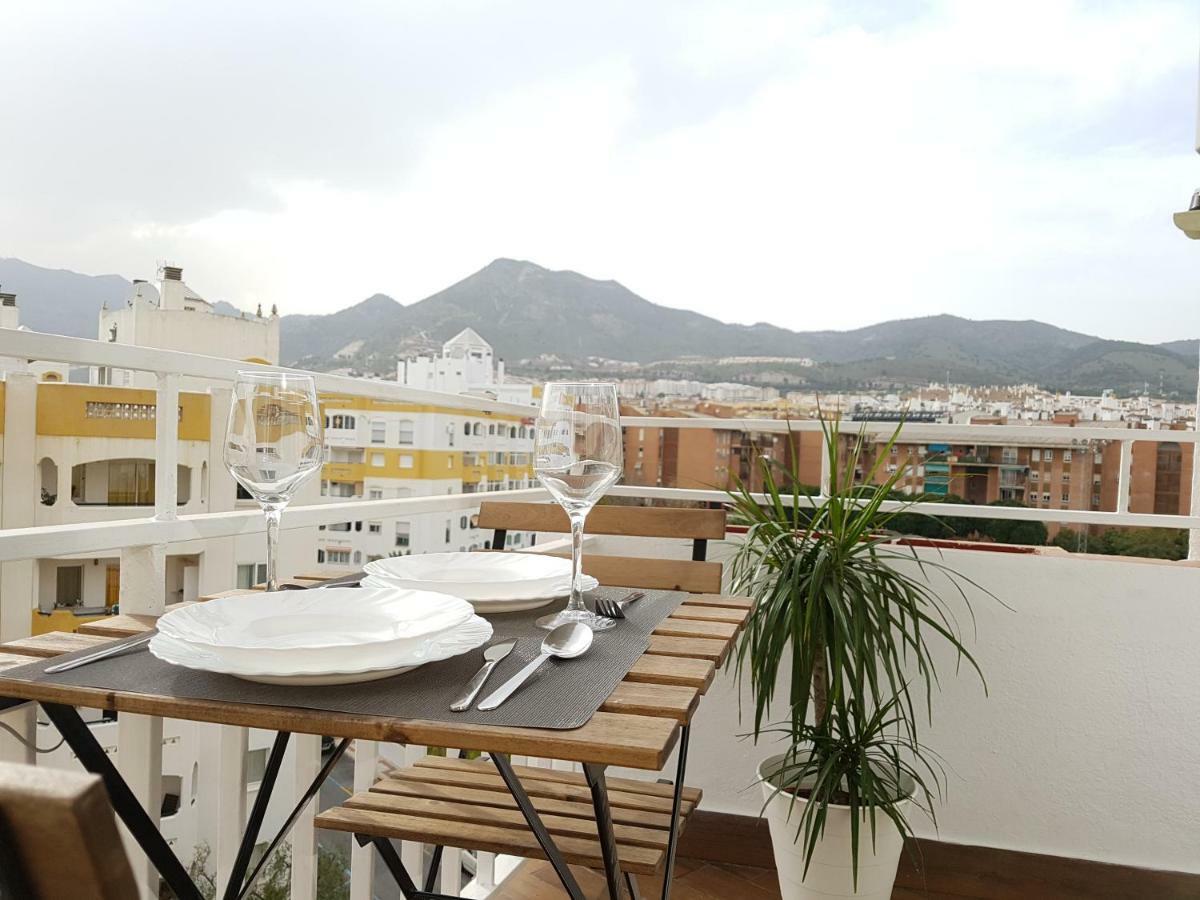 Aries Flat Apartment เบนัลมาเดนา ภายนอก รูปภาพ