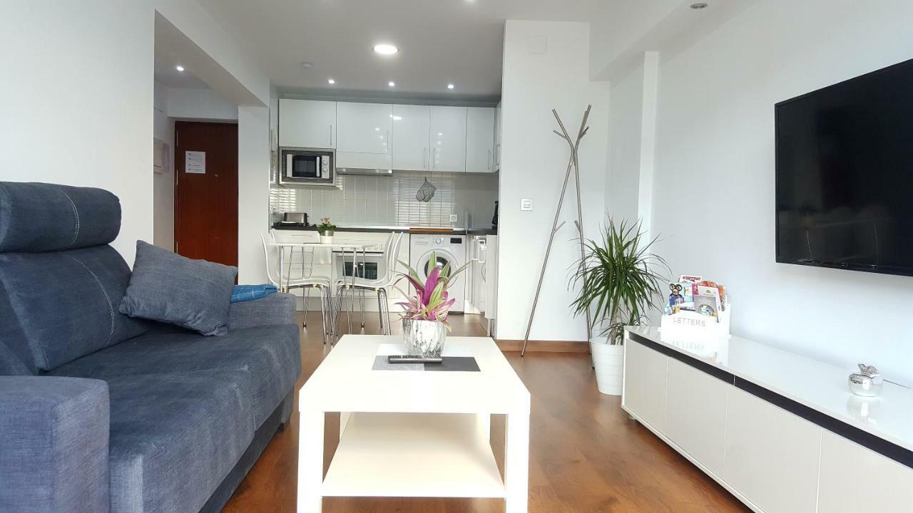 Aries Flat Apartment เบนัลมาเดนา ภายนอก รูปภาพ
