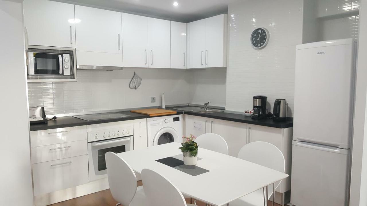 Aries Flat Apartment เบนัลมาเดนา ภายนอก รูปภาพ