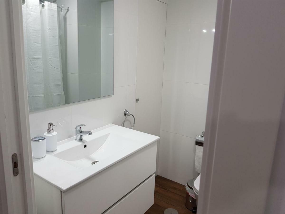 Aries Flat Apartment เบนัลมาเดนา ภายนอก รูปภาพ