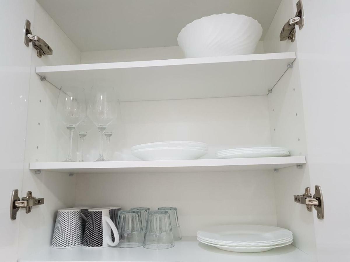 Aries Flat Apartment เบนัลมาเดนา ภายนอก รูปภาพ