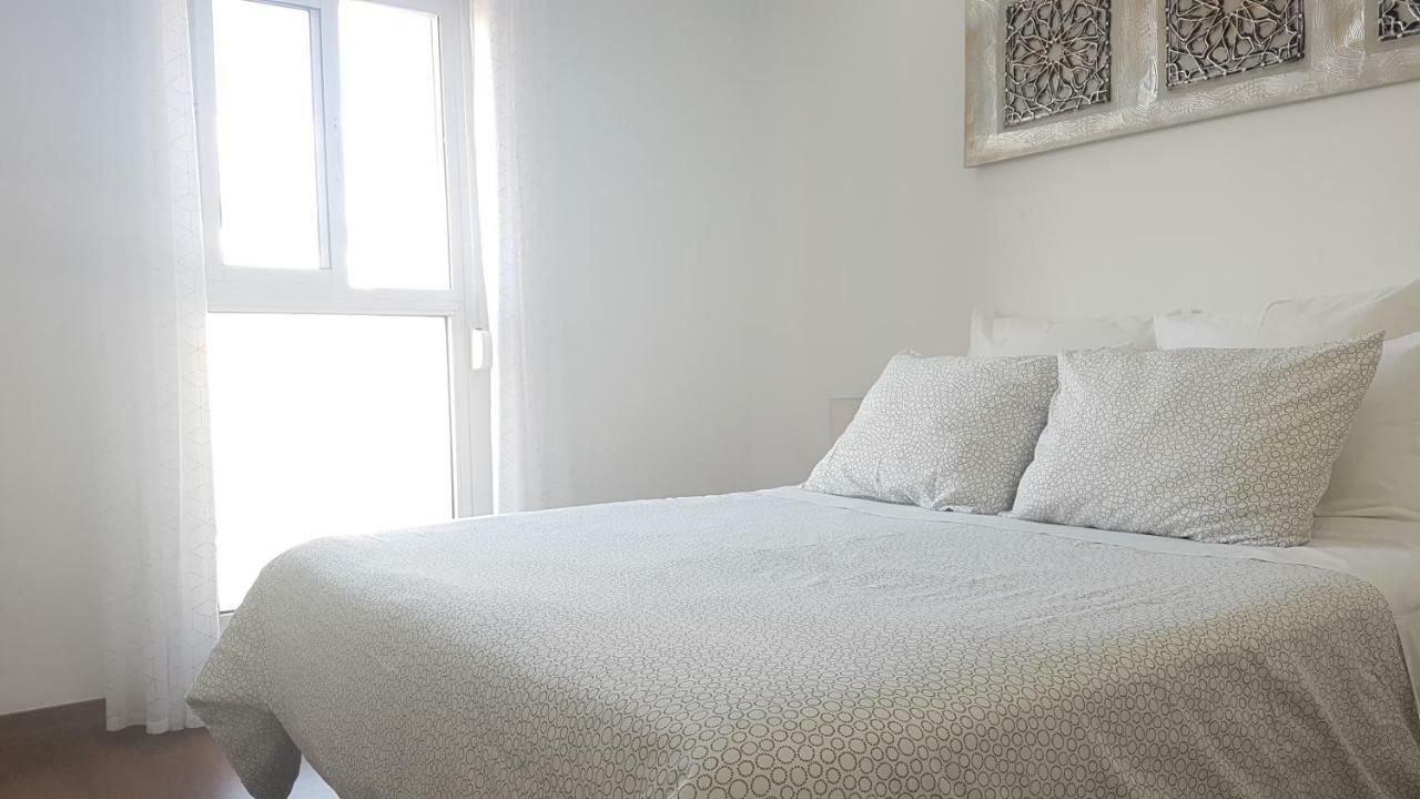 Aries Flat Apartment เบนัลมาเดนา ภายนอก รูปภาพ